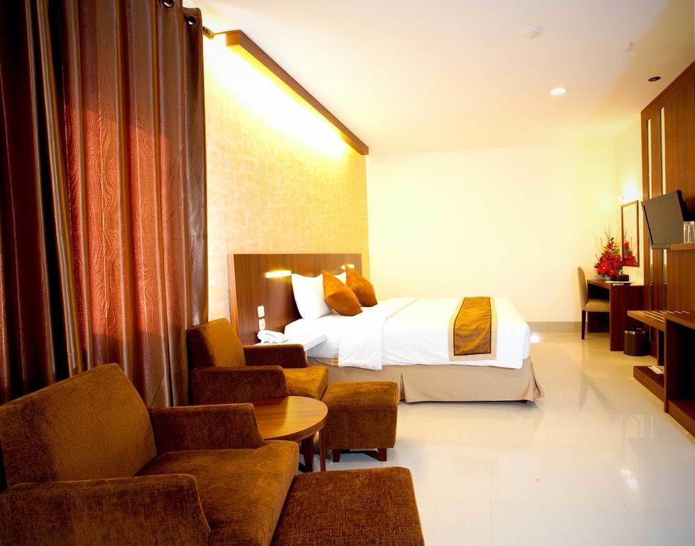 Collection O 1279 Hotel Grand Celino נקסר מראה חיצוני תמונה