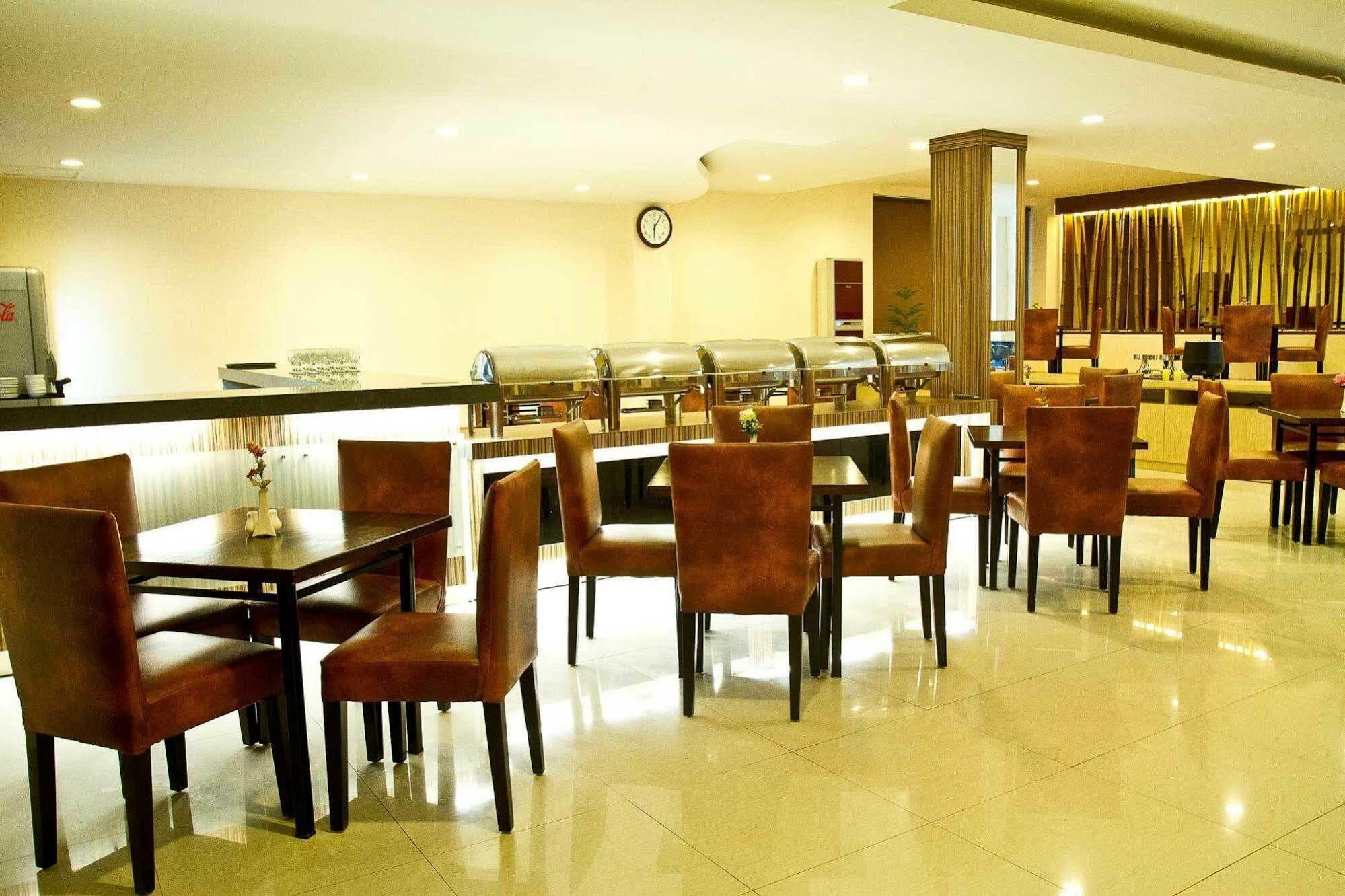 Collection O 1279 Hotel Grand Celino נקסר מראה חיצוני תמונה